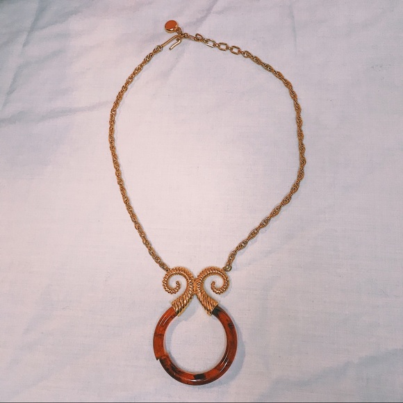 Trifari Tortoise Shell Gold Tint Horn Necklace - Picture 2 of 4